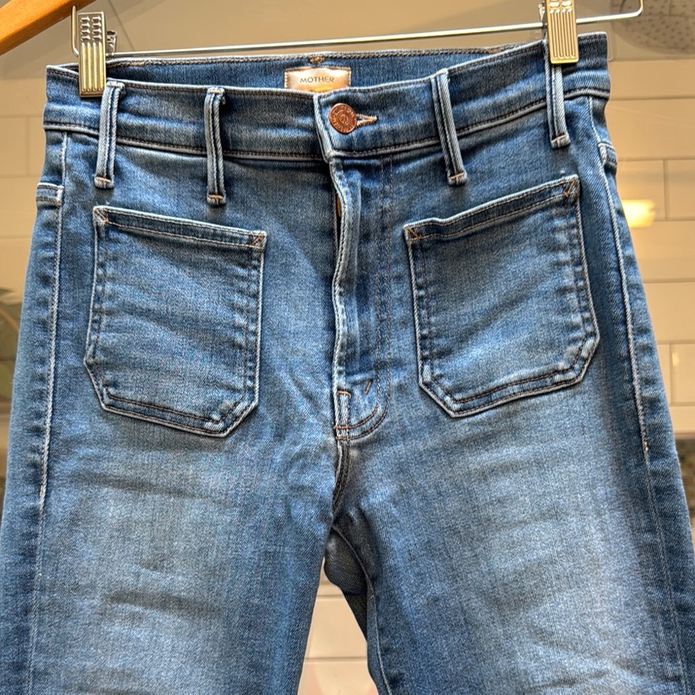 MOTHER Blue High Rise Jeans Modern Style